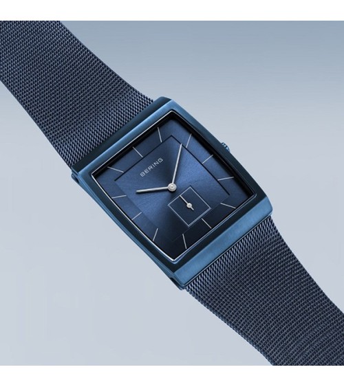 Reloj Bering azul cuadrado 16033-397