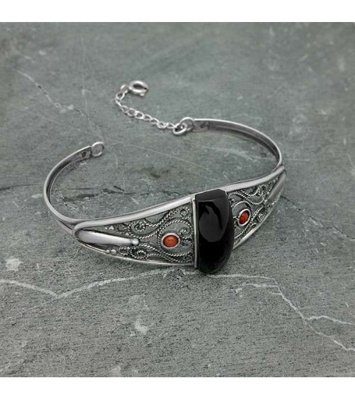 Brazalete de Plata Fink con Azabache y Coral "Diseño Cuadrado" ✨