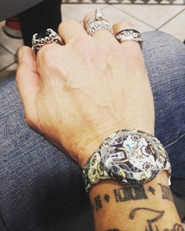 Reloj Doodle Elefante asiático