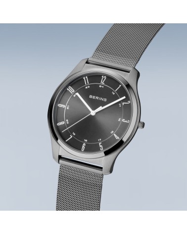Reloj BERING Ultra Slim 18340-377: Acero Inoxidable Gris y Esfera Sunray (Hombre)