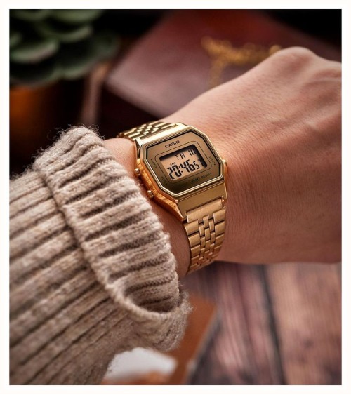 Casio LA680WEGA-9ER Vintage Series: Reloj Digital Dorado para Mujer | Joyería Onix Lugo