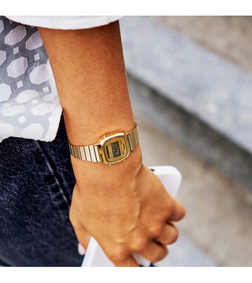 Reloj Casio Vintage LA670WEGA-9EF Dorado Mini ⌚✨