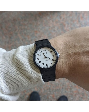 Reloj Casio Analógico Clásico Blanco Grande