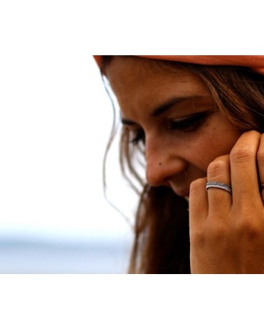 Anillo rutenio con diamantes